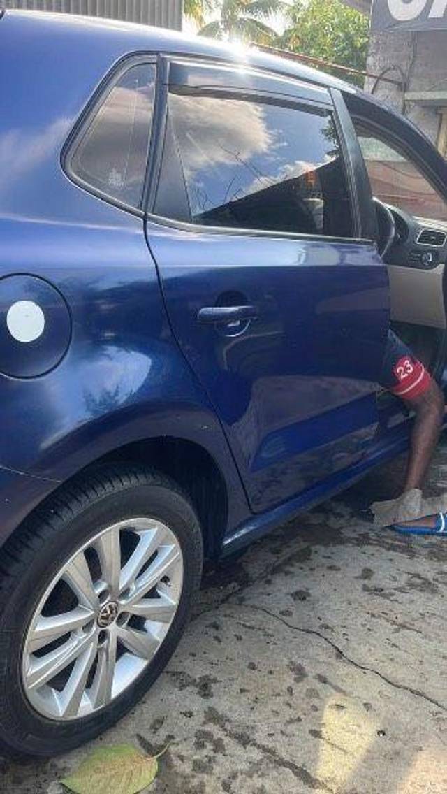 https://images10.gaadi.com/usedcar_image/3579634/original/processed_c5cb69ac-183f-4997-babf-63ebd37f11e9.jpeg?imwidth=6400