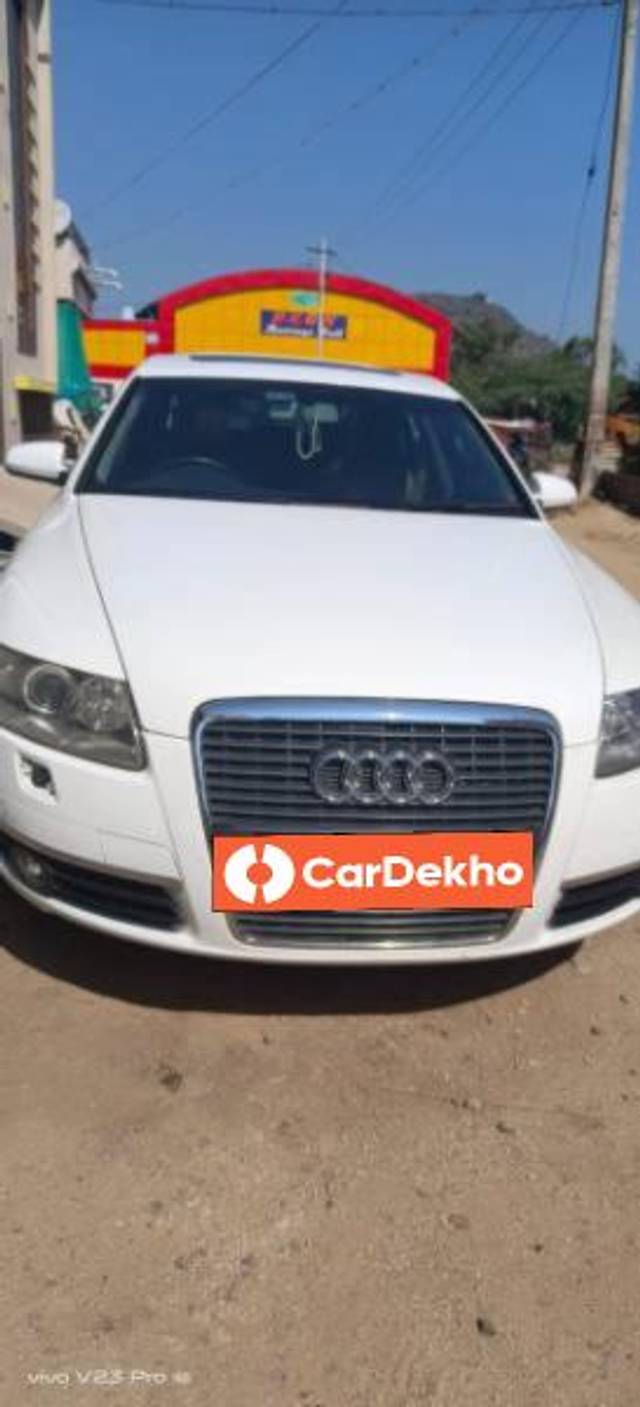 https://images10.gaadi.com/usedcar_image/3579701/original/processed_9c70e698-b1d2-43f6-83de-83aa7b824623.jpg?imwidth=6400