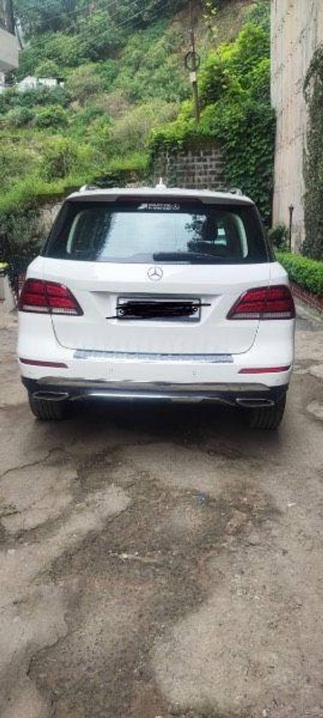 https://images10.gaadi.com/usedcar_image/3579790/original/processed_8b6d4897-be3f-4c58-98d1-ae84e0f0cad9.jpeg?imwidth=6401