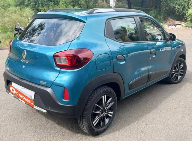 https://images10.gaadi.com/usedcar_image/3579857/original/processed_usedcar_img_20230918_104901_116381695018698_1695018757.jpg?imwidth=6402