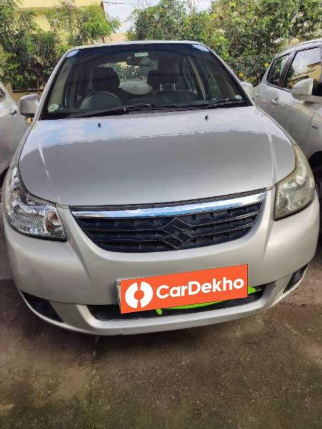 https://images10.gaadi.com/usedcar_image/3579863/original/processed_afdbf6fd-8fd2-43cb-a79a-0be5376f8996.jpg?imwidth=6400