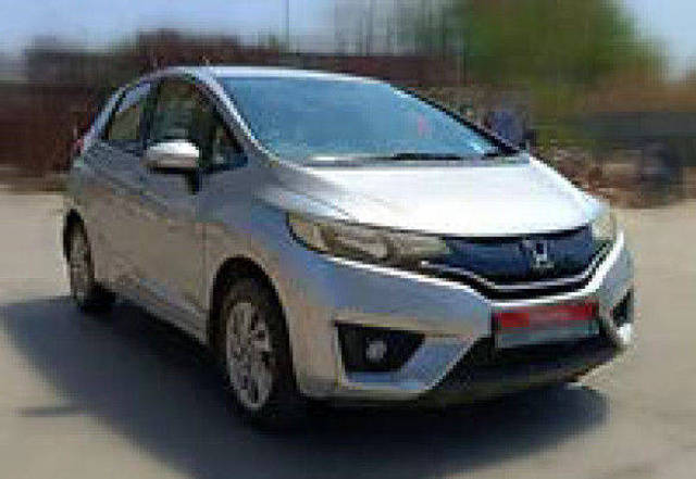 https://images10.gaadi.com/usedcar_image/3579897/original/f3d3859035d06c696155995255c8ad3c.png?imwidth=6400