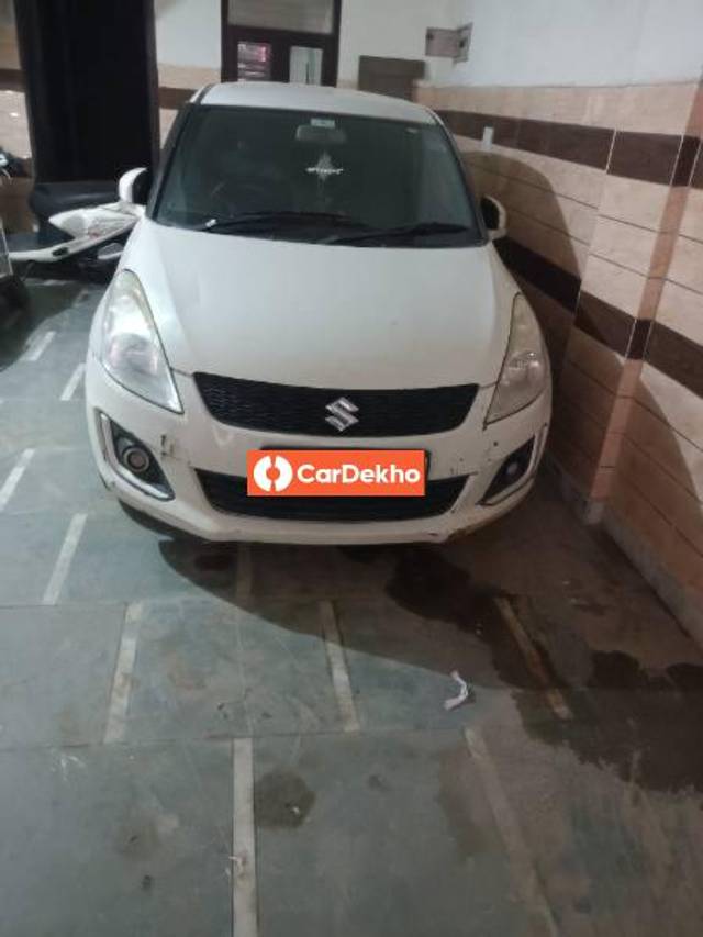 https://images10.gaadi.com/usedcar_image/3579924/original/processed_bec38aba-cf0e-452d-a00c-8aedb654fe22.jpg?imwidth=6401