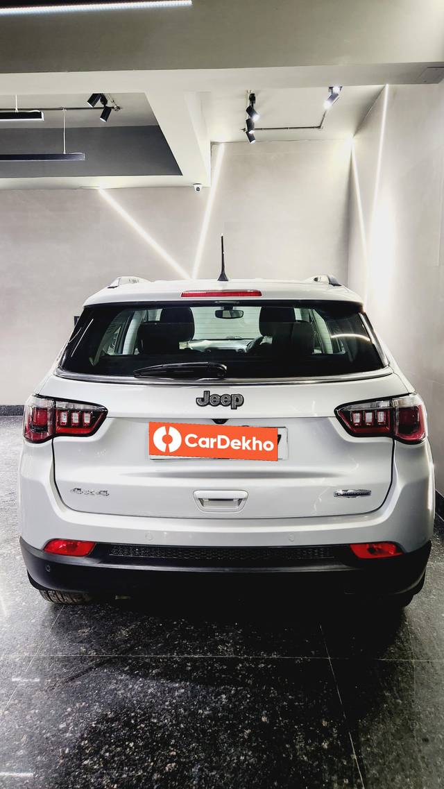 https://images10.gaadi.com/usedcar_image/3579953/original/processed_img2871967__used_car_2871967_1695024036.jpg?imwidth=6402