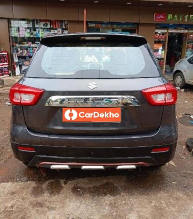 https://images10.gaadi.com/usedcar_image/3579970/original/processed_ec25e46d-804d-4018-9297-c1c8b350f34b.jpeg?imwidth=6402
