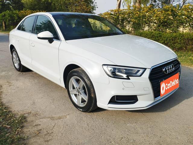 https://images10.gaadi.com/usedcar_image/3580129/original/processed_img2872088__used_car_2872088_1695032872.jpg?imwidth=6400