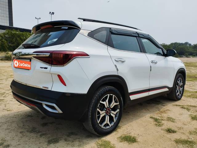 https://images10.gaadi.com/usedcar_image/3580157/original/processed_img2872108__used_car_2872108_1695033566.jpg?imwidth=6402