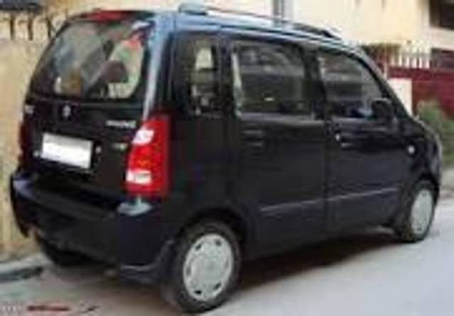 https://images10.gaadi.com/usedcar_image/3580232/original/processed_83d139f4-5aeb-41a1-9458-f7943783b61c.jpg?imwidth=6400
