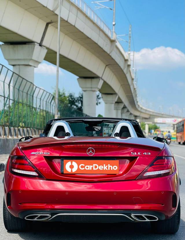 https://images10.gaadi.com/usedcar_image/3580243/original/processed_img2872165__used_car_2872165_1695038027.jpg?imwidth=6402