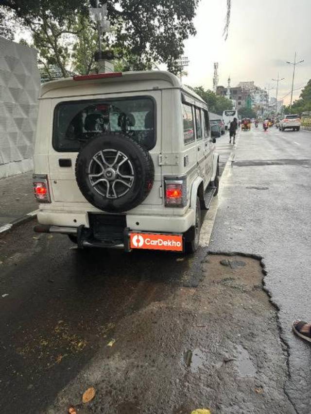https://images10.gaadi.com/usedcar_image/3580317/original/processed_ad758161-b594-420a-b961-a3ff623c1a00.jpeg?imwidth=6401