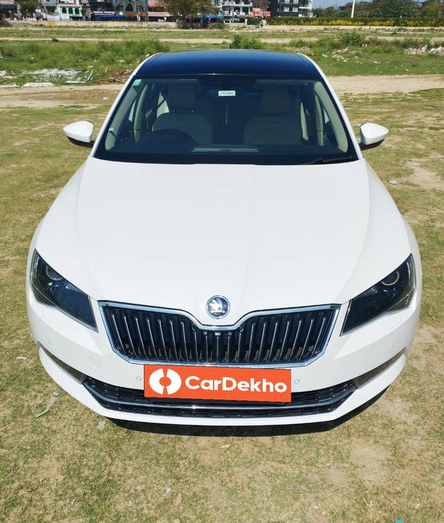 https://images10.gaadi.com/usedcar_image/3580355/original/processed_img2872252__used_car_2872252_1695044094.jpg?imwidth=6400
