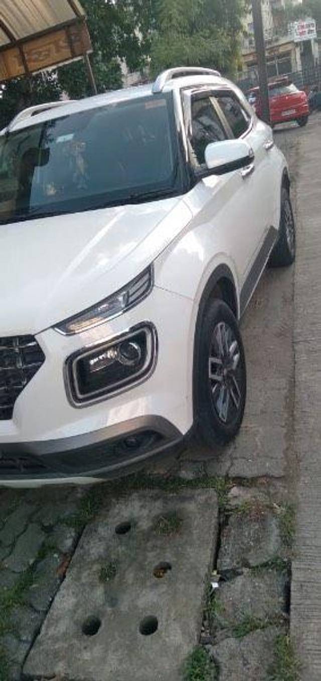 https://images10.gaadi.com/usedcar_image/3580397/original/processed_82e71028-6d70-497e-af13-59f62144c9d8.jpeg?imwidth=6402