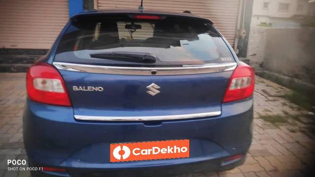 https://images10.gaadi.com/usedcar_image/3580456/original/processed_ff128ad0-bd3b-4df1-b8c1-2d30069efc4f.jpg?imwidth=6401