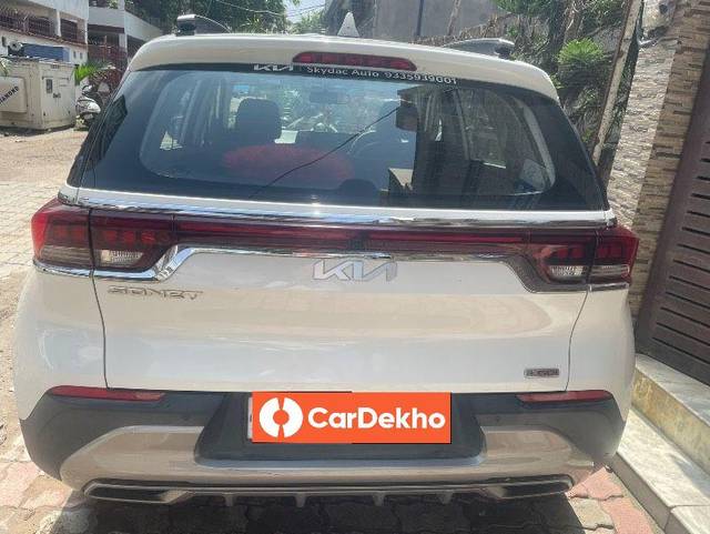 https://images10.gaadi.com/usedcar_image/3580532/original/processed_71523061-49de-45bc-96e7-8db72edb7f4a.jpeg?imwidth=6401