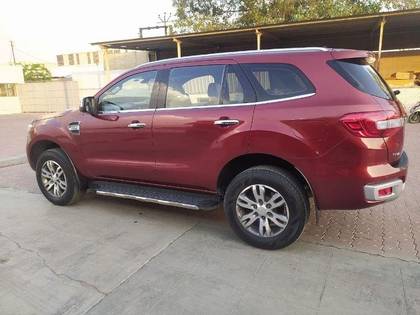 Ford Endeavour 2.2 Trend AT 4X2 Ford Endeavour 2.2 Trend AT 4X2