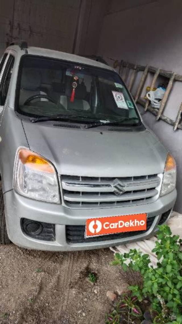 https://images10.gaadi.com/usedcar_image/3580628/original/processed_f7e0ef5f-d488-4649-baea-34aebde11b38.jpg?imwidth=6400