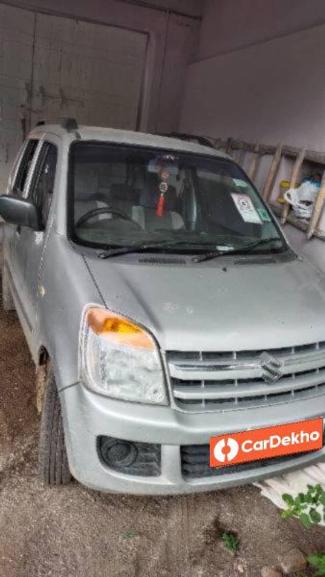 https://images10.gaadi.com/usedcar_image/3580628/original/processed_processed_cee8aaa1-a481-43cb-9632-7a27efdcff5b.jpg?imwidth=6401