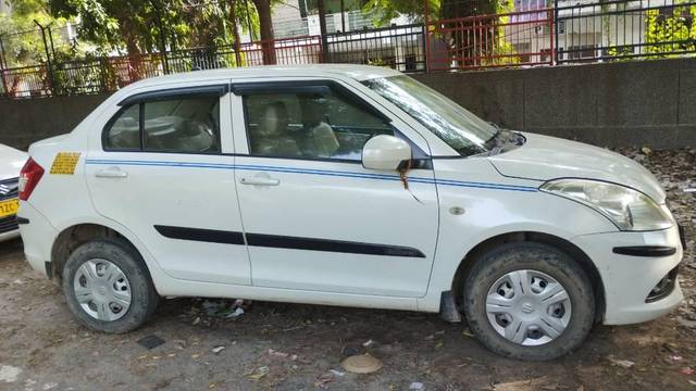 https://images10.gaadi.com/usedcar_image/3580636/original/processed_4f629af0-6ed9-4546-b7e4-f156a90cda1a.jpg?imwidth=6401