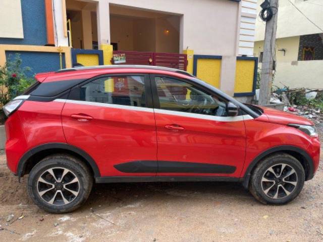 https://images10.gaadi.com/usedcar_image/3580661/original/processed_b2c46424-f342-477b-8344-fe631b26dff6.jpeg?imwidth=6401