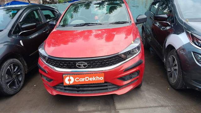 https://images10.gaadi.com/usedcar_image/3580711/original/processed_546bdf24-9e95-4eaa-a9ba-78b473c61c7c.jpg?imwidth=6401