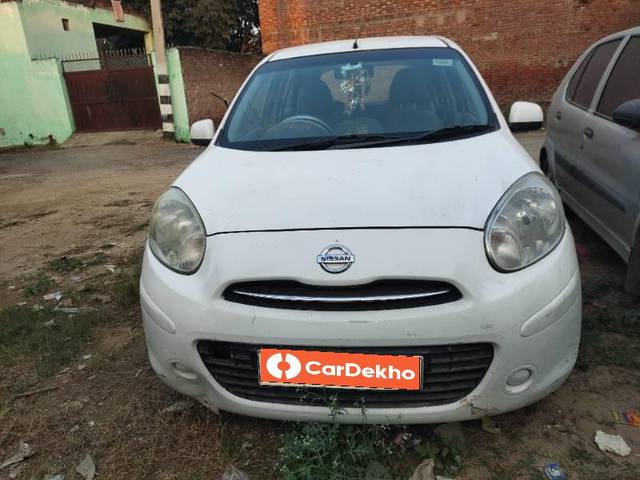 https://images10.gaadi.com/usedcar_image/3580753/original/processed_cc660c9a-67af-4b70-9422-123e21cd6368.jpg?imwidth=6402