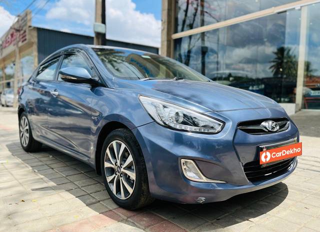 https://images10.gaadi.com/usedcar_image/3580764/original/processed_img2872421__used_car_2872421_1695106448.jpg?imwidth=6400