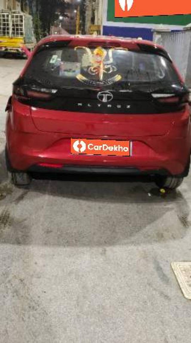 https://images10.gaadi.com/usedcar_image/3580771/original/processed_6d20ce0b-8daa-478a-b033-a01cb8840181.jpg?imwidth=6401