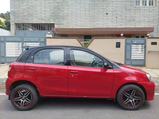 https://images10.gaadi.com/usedcar_image/3580781/original/processed_img2872432__used_car_2872432_1695107451.jpg?imwidth=6401