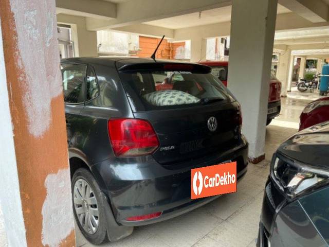 https://images10.gaadi.com/usedcar_image/3580941/original/processed_d1b0e294-ba4e-404e-bf24-314566b25f68.jpeg?imwidth=6402