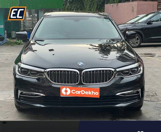 https://images10.gaadi.com/usedcar_image/3581108/original/processed_img2872681__used_car_2872681_1696402298.jpg?imwidth=6400
