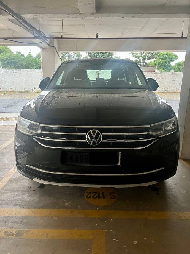 https://images10.gaadi.com/usedcar_image/3581147/original/processed_237faa75-b3b8-4b57-ad33-04838232263b.jpeg?imwidth=6402