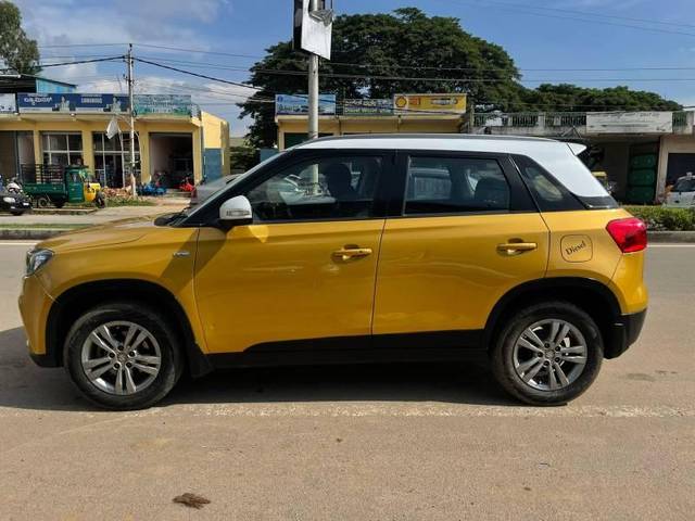 https://images10.gaadi.com/usedcar_image/3581273/original/processed_828804bb-c787-4d9d-bb64-171ee2c70370.jpg?imwidth=6402