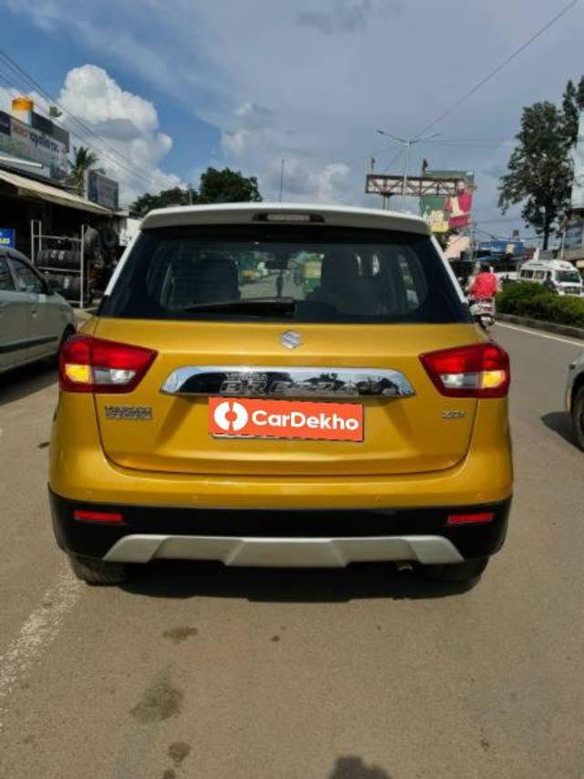 https://images10.gaadi.com/usedcar_image/3581273/original/processed_c16fbdbf-aca8-44bd-9a0d-d191ab30bb47.jpg?imwidth=6401
