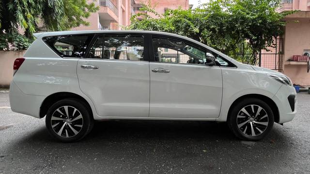 https://images10.gaadi.com/usedcar_image/3581281/original/img2872803__used_car_2872803_1695129980.jpg?imwidth=6401