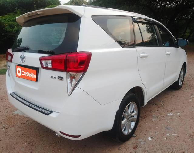 https://images10.gaadi.com/usedcar_image/3581343/original/processed_img2872835__used_car_2872835_1695666038.jpg?imwidth=6402
