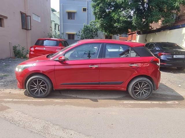 https://images10.gaadi.com/usedcar_image/3581380/original/processed_2c8a0861-99cf-4c75-96bb-cefdd9e38c77.jpg?imwidth=6402
