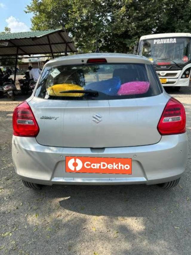https://images10.gaadi.com/usedcar_image/3581442/original/processed_a57a7833-f48b-475e-a4e3-bfe63f136bfc.jpg?imwidth=6401