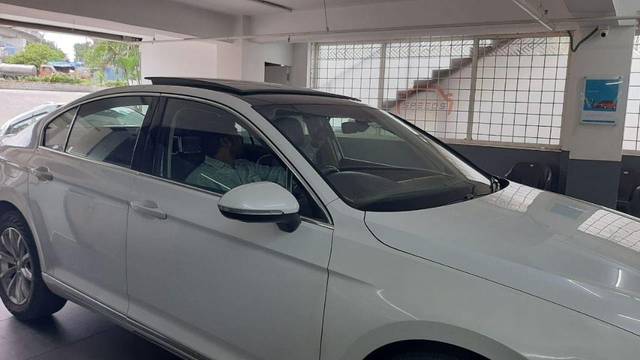 https://images10.gaadi.com/usedcar_image/3581508/original/processed_92f3e7a3-b71f-4cf1-ab95-cf5d105a3762.jpeg?imwidth=6401