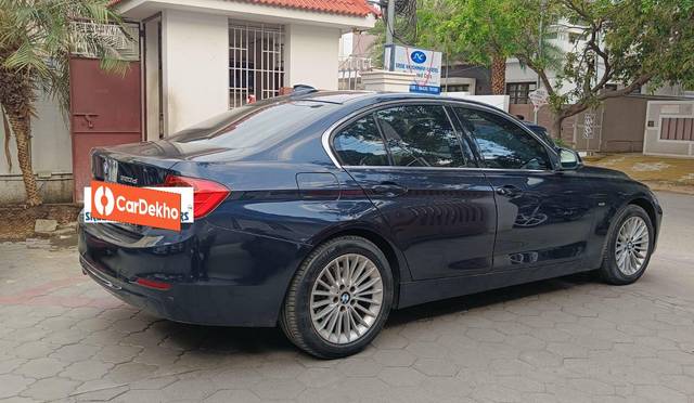 https://images10.gaadi.com/usedcar_image/3581866/original/processed_usedcar_16_5701695195691_1695196112.jpeg?imwidth=6402