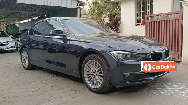 https://images10.gaadi.com/usedcar_image/3581866/original/processed_usedcar_4_5701695195691_1695196110.jpeg?imwidth=6400