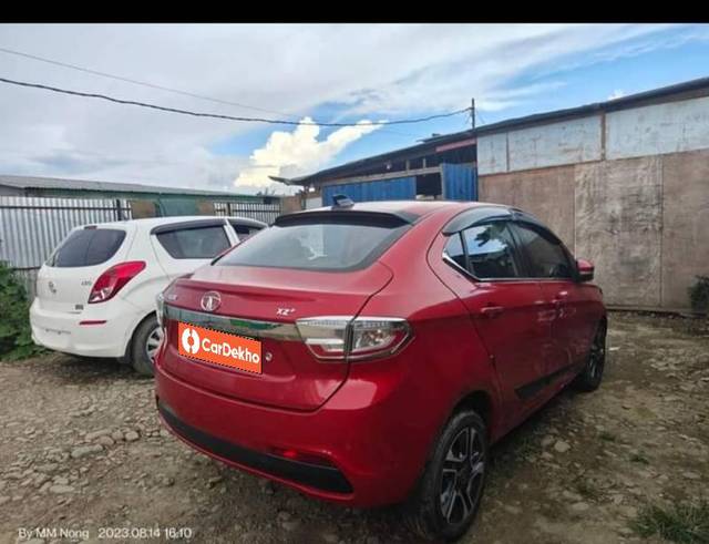 https://images10.gaadi.com/usedcar_image/3581940/original/processed_def76ec2-f5f4-4e7a-8092-f5c83ca50c92.jpg?imwidth=6401