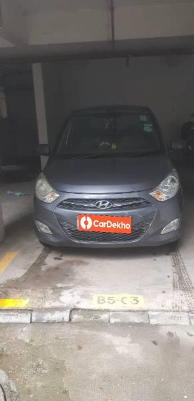 https://images10.gaadi.com/usedcar_image/3582037/original/processed_3e13e076-3d66-49cb-bf0c-3d0245e39c3e.jpg?imwidth=6400