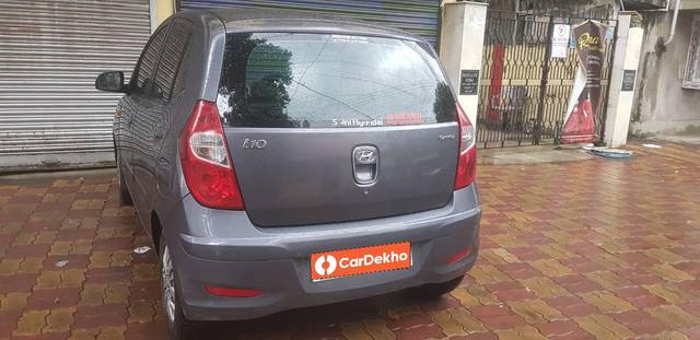 https://images10.gaadi.com/usedcar_image/3582037/original/processed_8baa6c49-8072-444e-a6e6-6b8b9bbad267.jpg?imwidth=6402