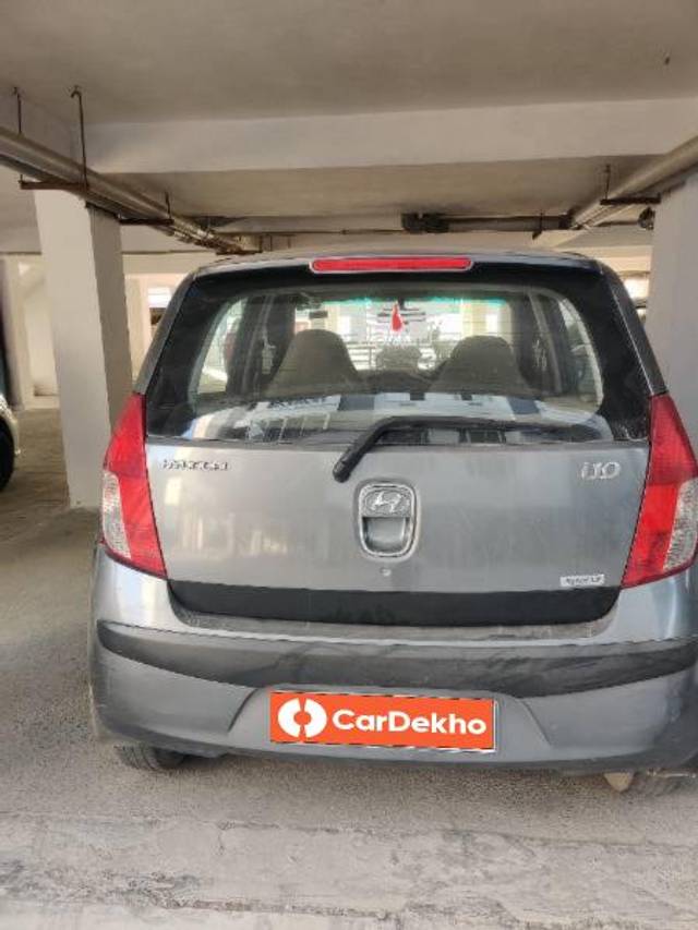https://images10.gaadi.com/usedcar_image/3582106/original/processed_e0290cca-a6f4-40f4-b1de-586a32e07677.jpg?imwidth=6402