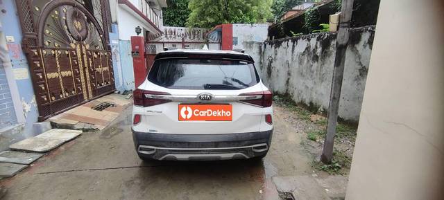https://images10.gaadi.com/usedcar_image/3582275/original/processed_2019aea4-a431-40f5-85b9-a521b3299bb5.jpg?imwidth=6402