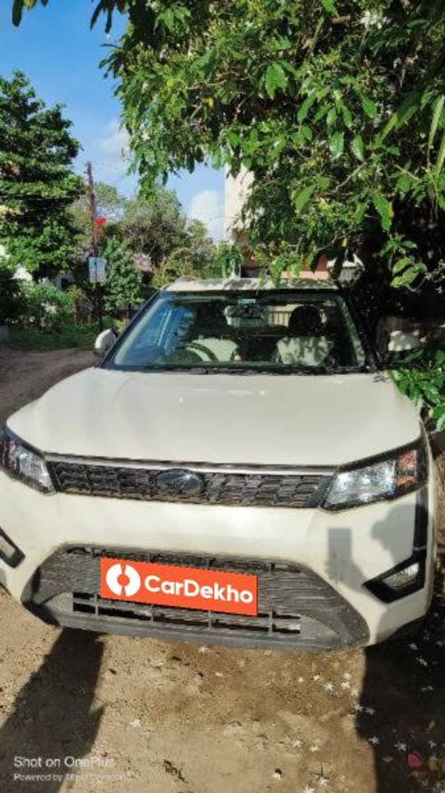https://images10.gaadi.com/usedcar_image/3582341/original/processed_24fe1539-f3c1-4860-8af0-ebcdee52cd4c.jpg?imwidth=6401