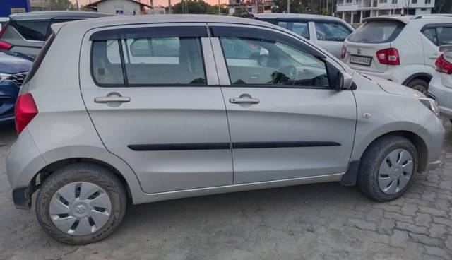 https://images10.gaadi.com/usedcar_image/3582595/original/processed_193fbf73-dd46-4ff8-923a-e22da832d494.jpg?imwidth=6401