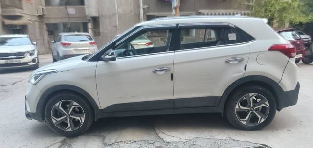 https://images10.gaadi.com/usedcar_image/3582613/original/13__VCC_IMG_1694608617798_1788493_95_1694608936.jpg?imwidth=6401