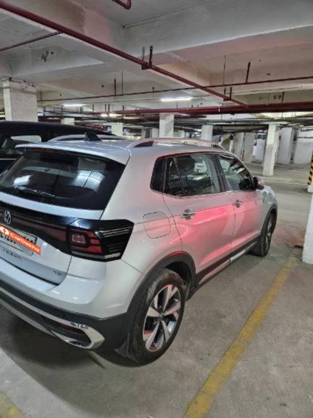 https://images10.gaadi.com/usedcar_image/3582680/original/processed_1e5f25c9-6554-4e7c-8762-446217512a5b.jpg?imwidth=6401