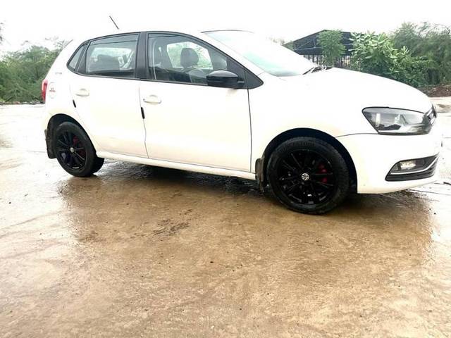 https://images10.gaadi.com/usedcar_image/3582769/original/processed_88c4b5bc-122d-4238-9cd4-fb4c96f45e2b.jpg?imwidth=6400